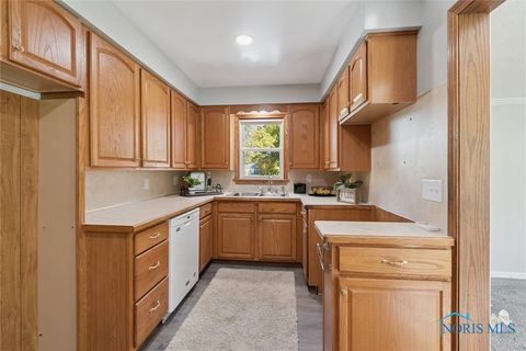 Tiny photo for 3010 Elmwood Drive, Sylvania, OH 43560 (MLS # 6136592)