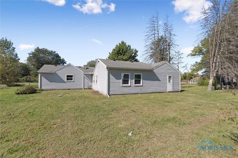 Tiny photo for 3010 Elmwood Drive, Sylvania, OH 43560 (MLS # 6136592)