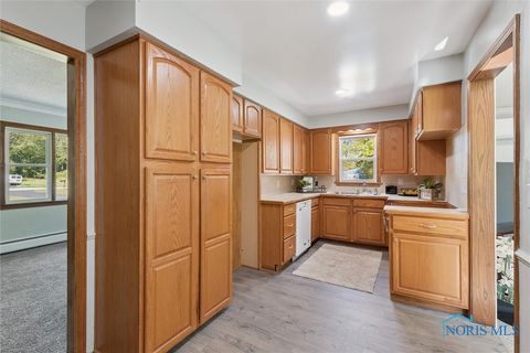 Tiny photo for 3010 Elmwood Drive, Sylvania, OH 43560 (MLS # 6136592)