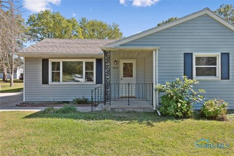 Tiny photo for 3010 Elmwood Drive, Sylvania, OH 43560 (MLS # 6136592)