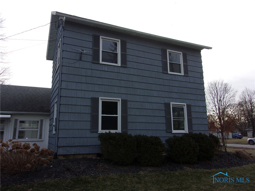 652 W Fremont Street, Fostoria, Ohio image 13