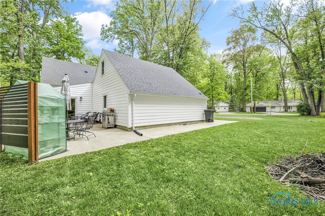 524 Sutton Place, Findlay, Ohio image 36