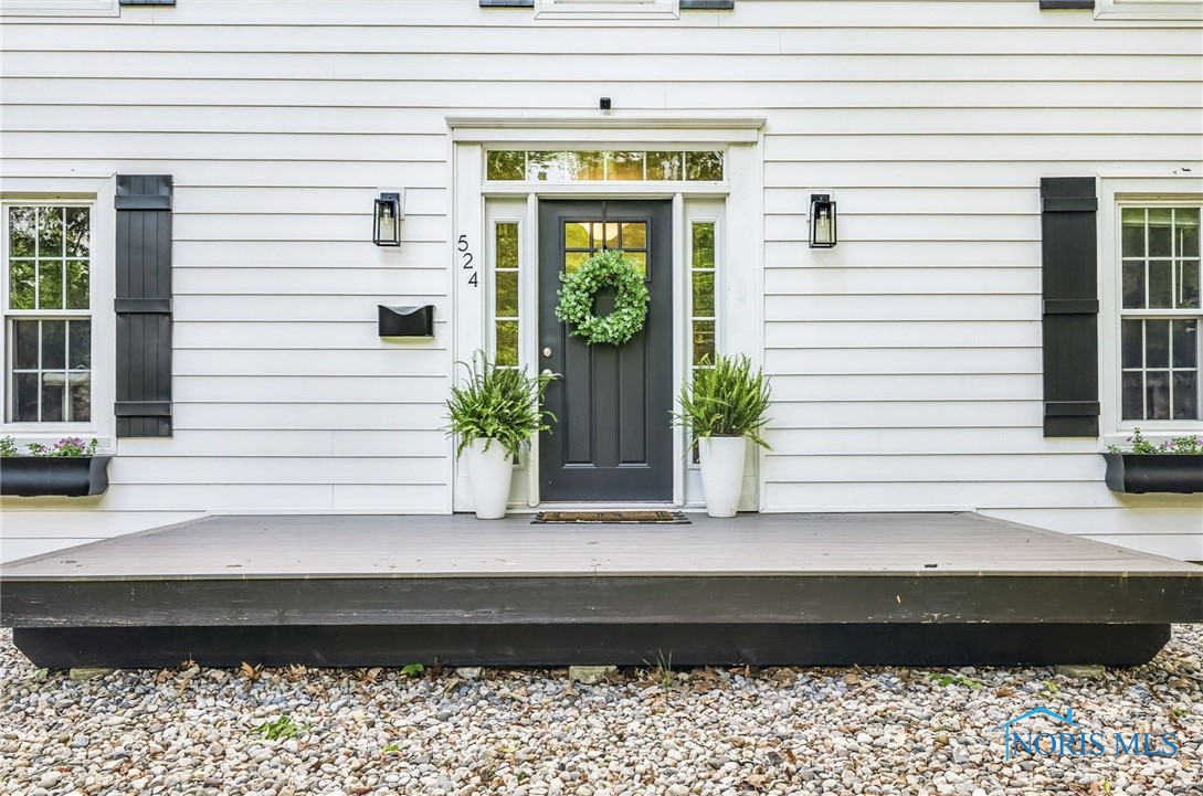 524 Sutton Place, Findlay, Ohio image 3
