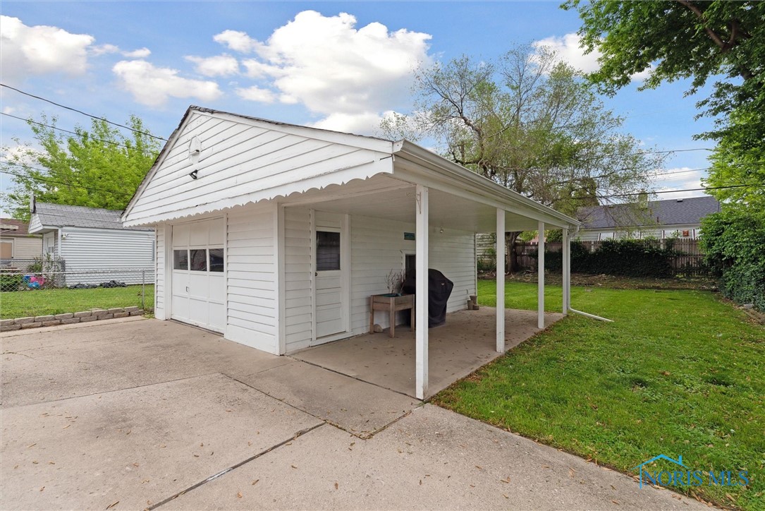 4350 Caroline Avenue, Toledo, Ohio image 36