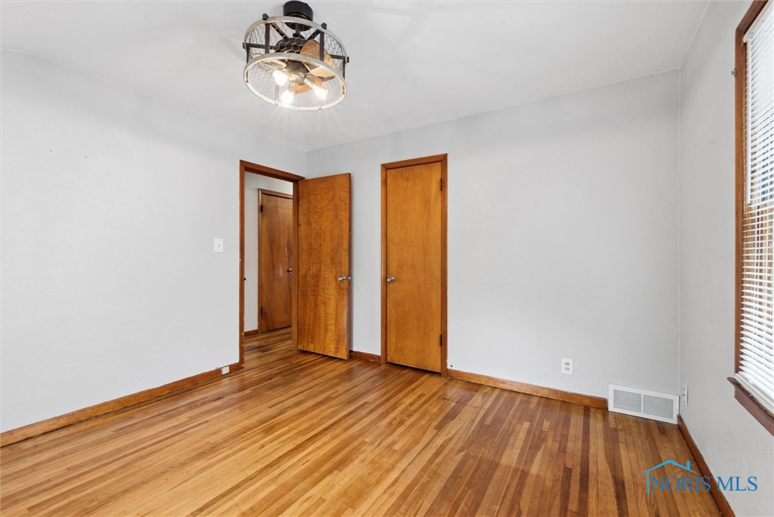 4350 Caroline Avenue, Toledo, Ohio image 22