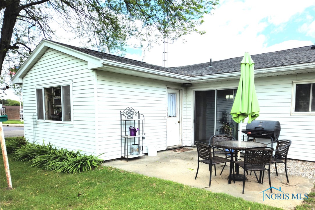 1700 Elmwood Drive, Defiance, Ohio image 8
