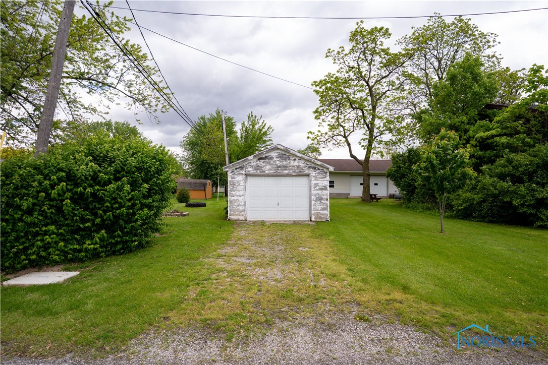 1700 Elmwood Drive, Defiance, Ohio image 12