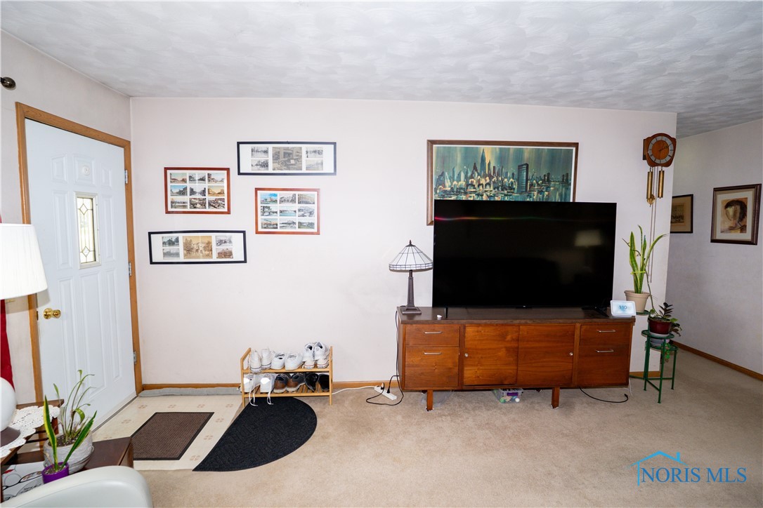 1700 Elmwood Drive, Defiance, Ohio image 15
