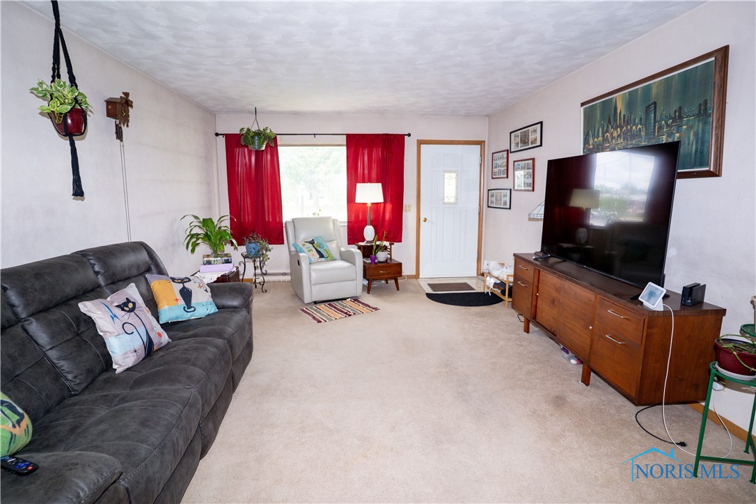 1700 Elmwood Drive, Defiance, Ohio image 17