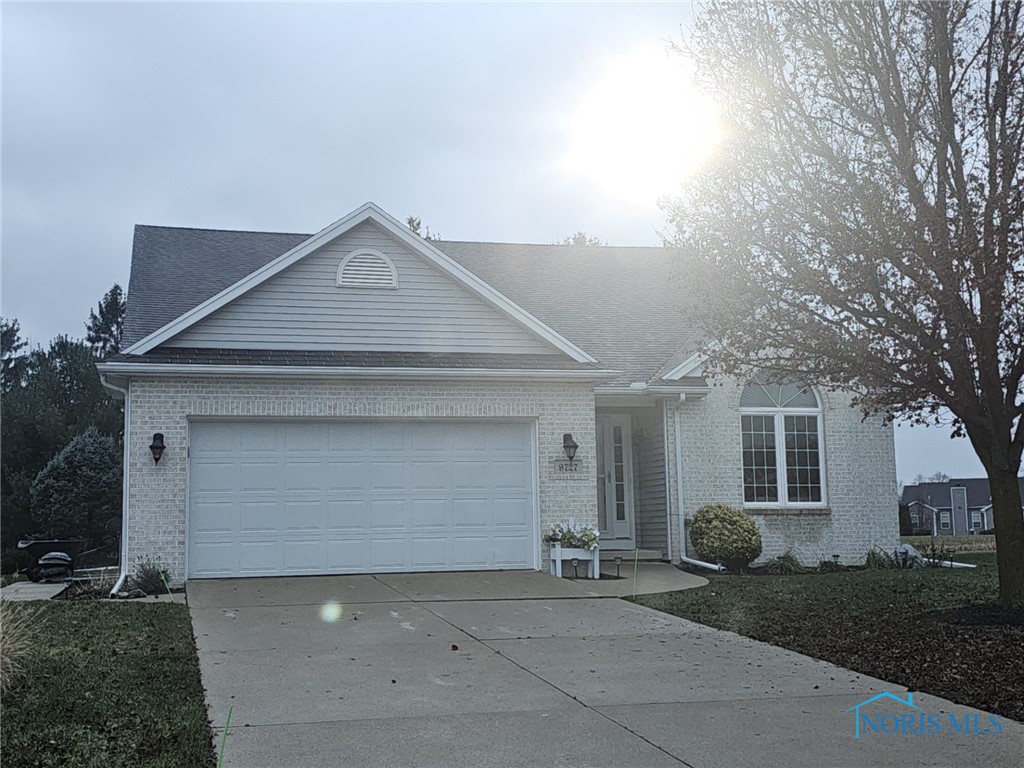 9727 Belmont Circle, Whitehouse, Ohio image 2