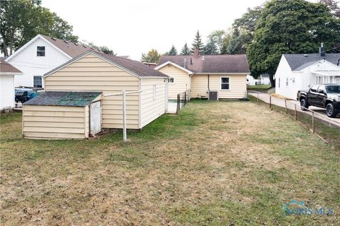 Tiny photo for 1148 Birch Avenue, Maumee, OH 43537 (MLS # 6136133)