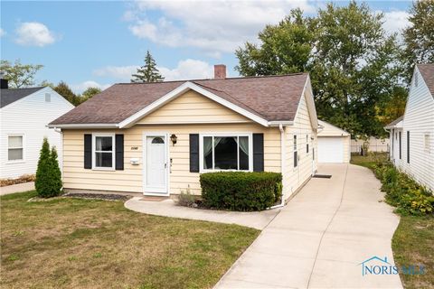 Tiny photo for 1148 Birch Avenue, Maumee, OH 43537 (MLS # 6136133)