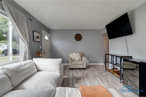 Tiny photo for 1148 Birch Avenue, Maumee, OH 43537 (MLS # 6136133)