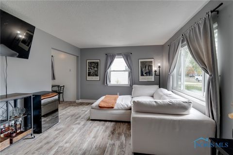 Tiny photo for 1148 Birch Avenue, Maumee, OH 43537 (MLS # 6136133)