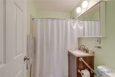 Tiny photo for 1148 Birch Avenue, Maumee, OH 43537 (MLS # 6136133)