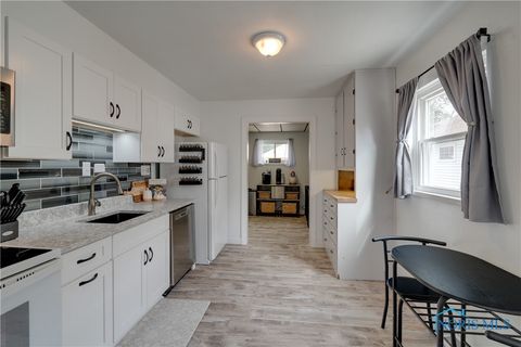 Tiny photo for 1148 Birch Avenue, Maumee, OH 43537 (MLS # 6136133)