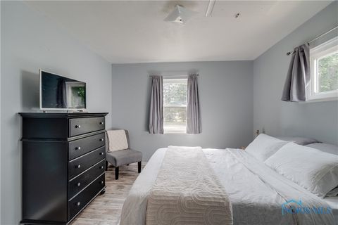 Tiny photo for 1148 Birch Avenue, Maumee, OH 43537 (MLS # 6136133)