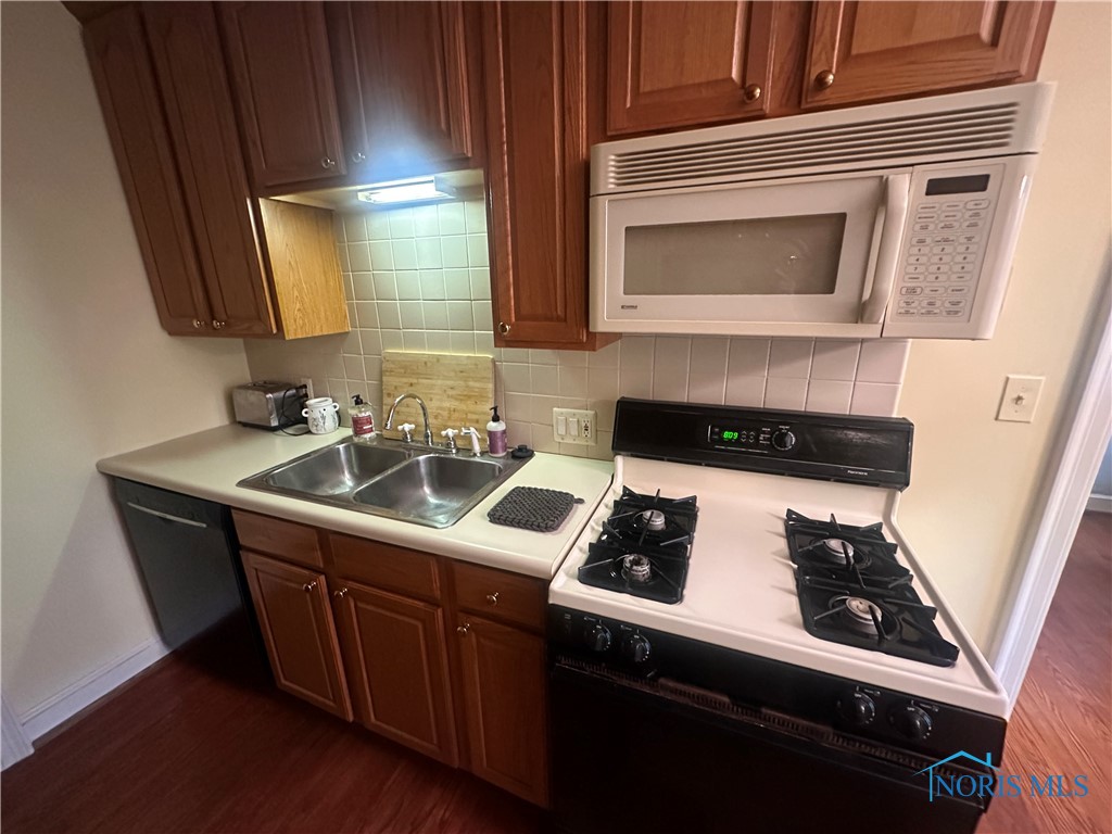 2200 Scottwood Avenue #211, Toledo, Ohio image 8