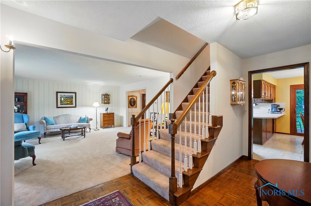 5338 Radcliffe Road, Sylvania, Ohio image 3