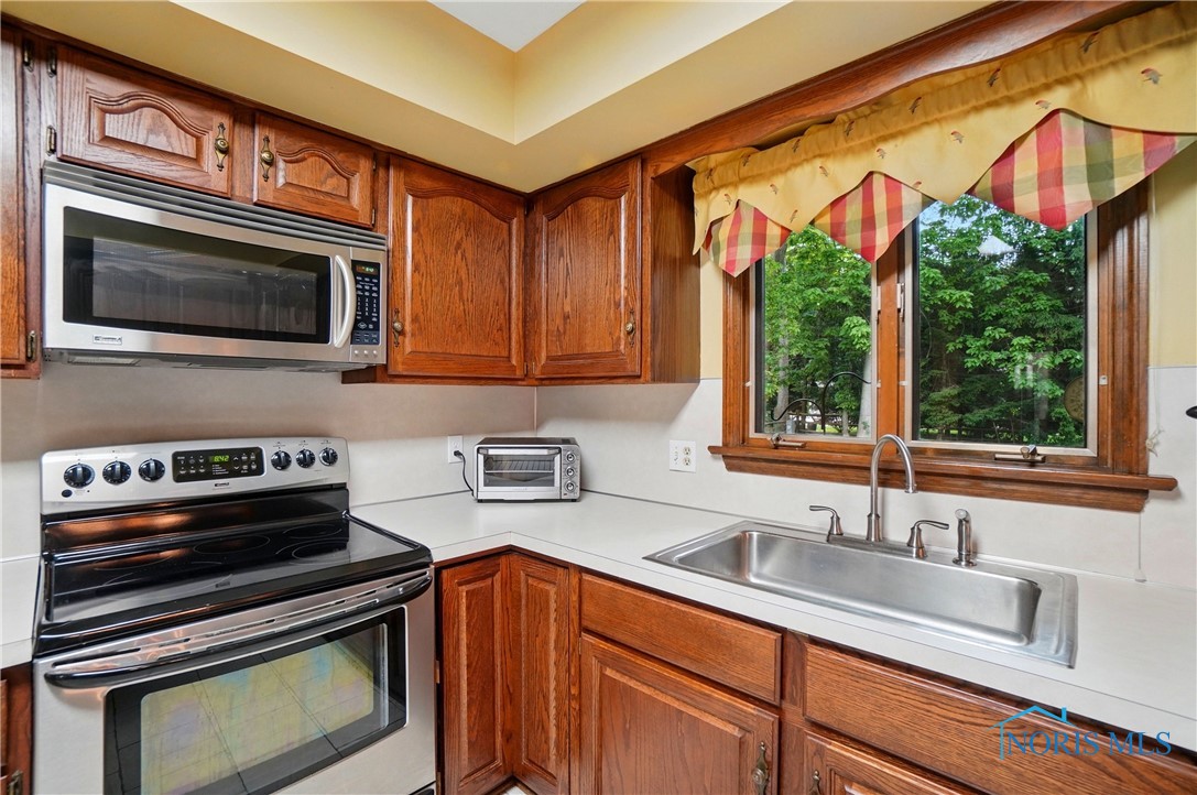 5338 Radcliffe Road, Sylvania, Ohio image 10