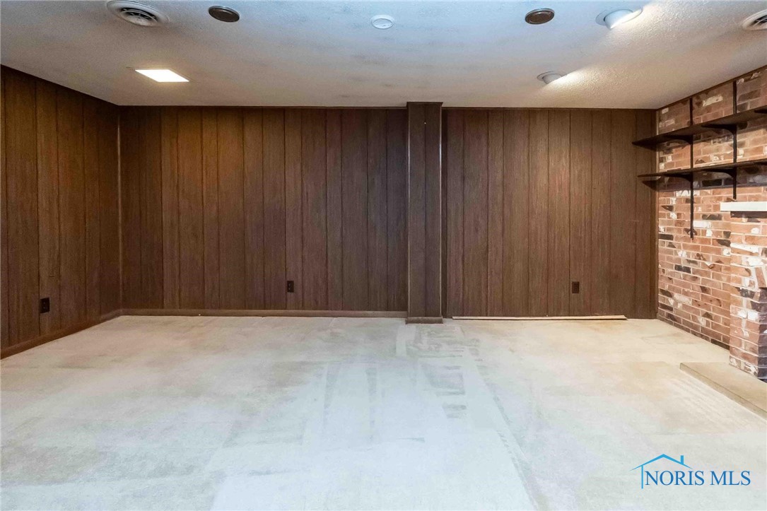 2021 Knollwood Drive, Findlay, Ohio image 32