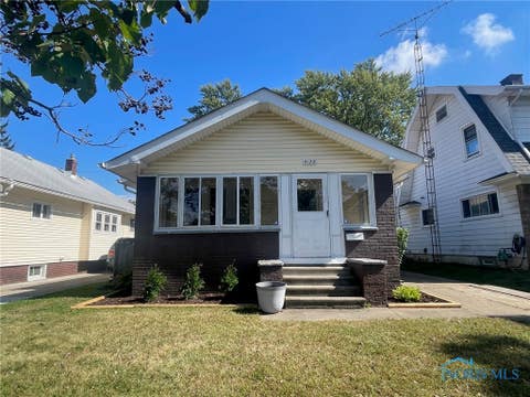 Photo for 4122 Parrakeet Avenue