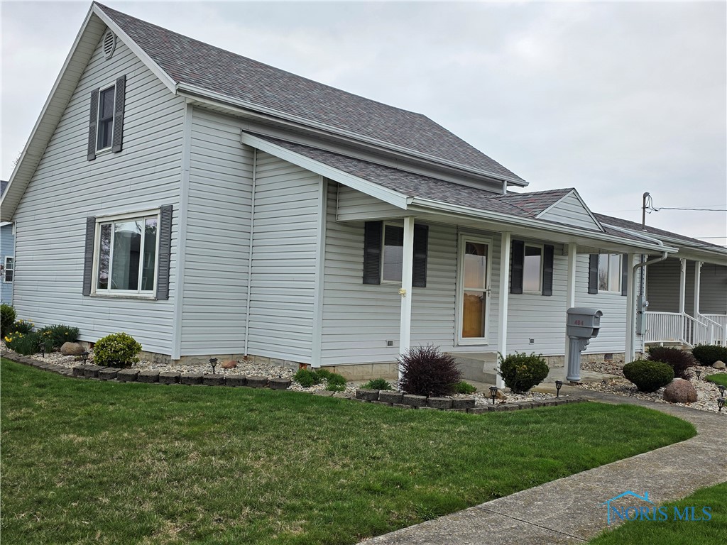 404 W Sugar Street, Leipsic, Ohio image 2