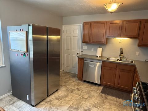 Tiny photo for 6205 Windamar Road, Toledo, OH 43611 (MLS # 6136625)