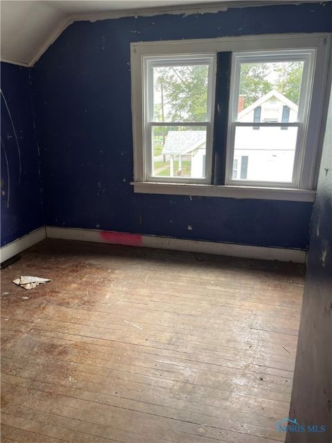Tiny photo for 2432 Rochester Place, Northwood, OH 43619 (MLS # 6136214)