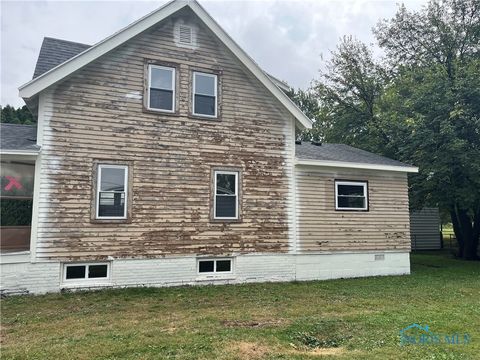 Tiny photo for 2432 Rochester Place, Northwood, OH 43619 (MLS # 6136214)