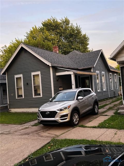 Photo of 124 Everett Street, Toledo, OH 43608 (MLS # 6136882)