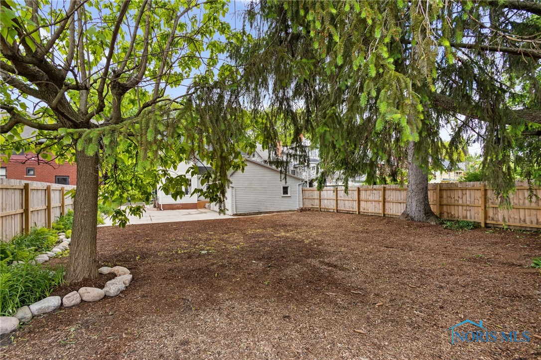 2530 Robinwood Avenue, Toledo, Ohio image 44