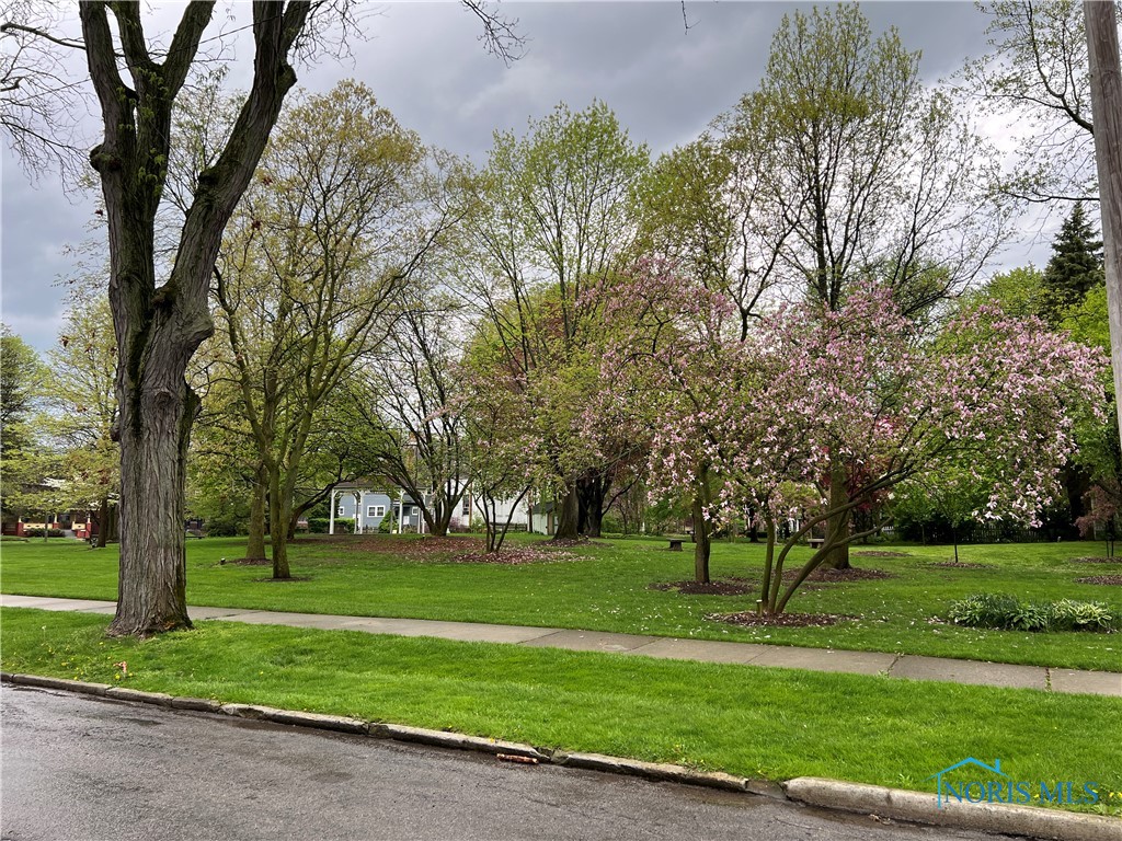 2530 Robinwood Avenue, Toledo, Ohio image 48