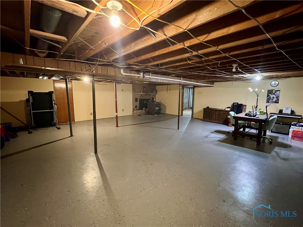 660 W County Road 6, Tiffin, Ohio image 35