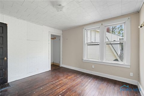Tiny photo for 325 Greenlawn Avenue, Findlay, OH 45840 (MLS # 6136318)