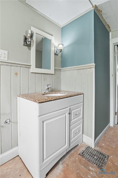 Tiny photo for 325 Greenlawn Avenue, Findlay, OH 45840 (MLS # 6136318)