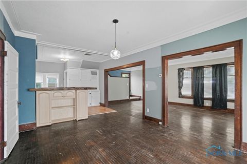 Tiny photo for 325 Greenlawn Avenue, Findlay, OH 45840 (MLS # 6136318)