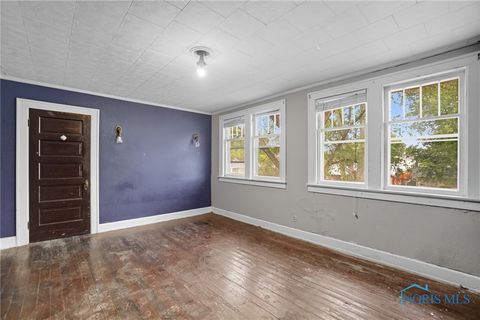 Tiny photo for 325 Greenlawn Avenue, Findlay, OH 45840 (MLS # 6136318)
