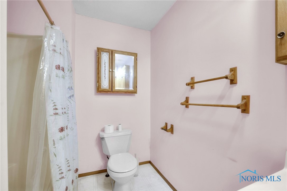 13921 Defiance Pike, Rudolph, Ohio image 35