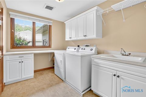 Tiny photo for 3962 Secluded Ravine Court, Maumee, OH 43537 (MLS # 6136851)