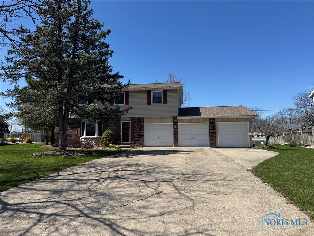 90 Bordeaux Drive, Napoleon, Ohio image 1