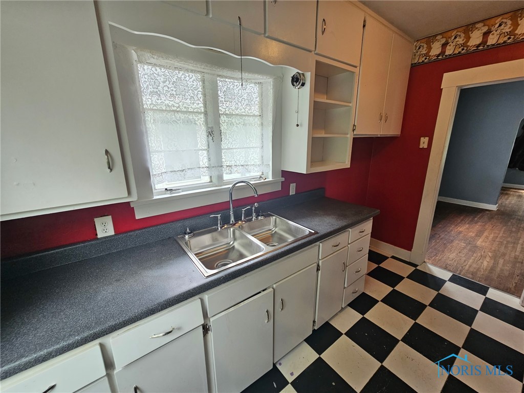 620 Durango Drive, Toledo, Ohio image 8