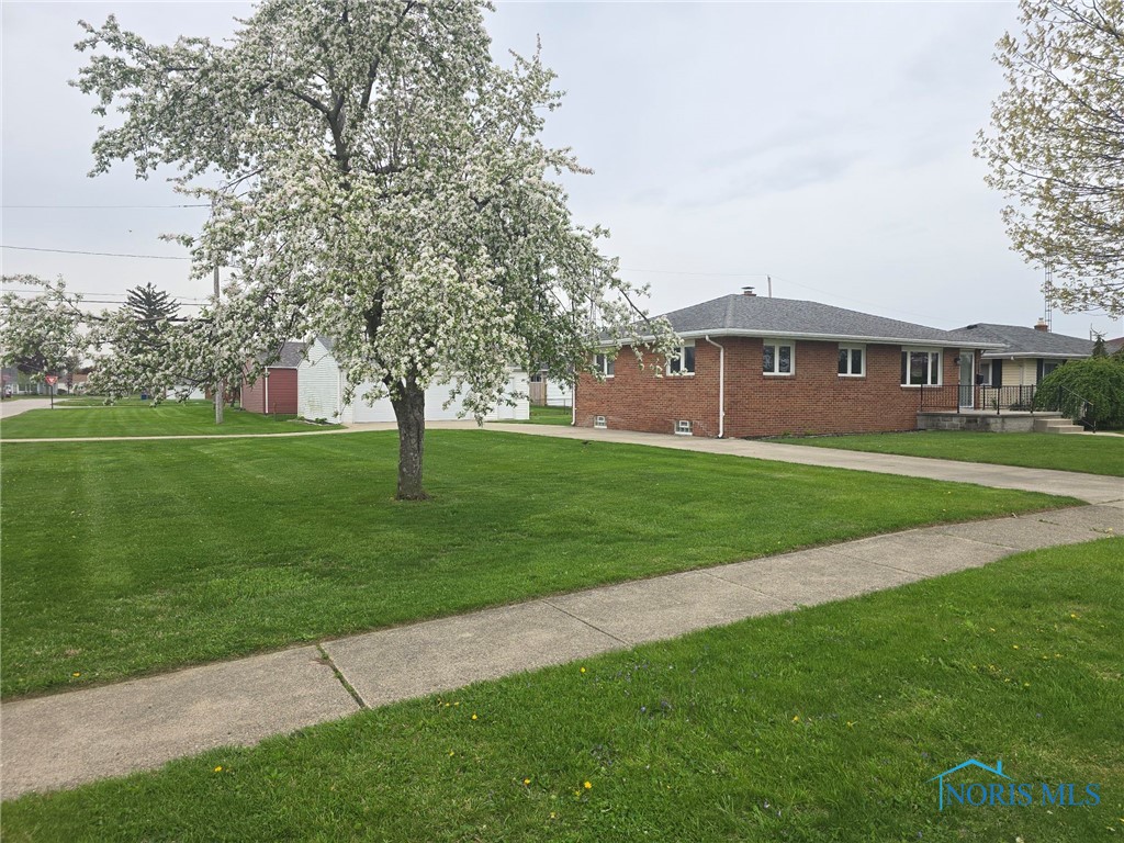 4572 285th Street, Toledo, Ohio image 1