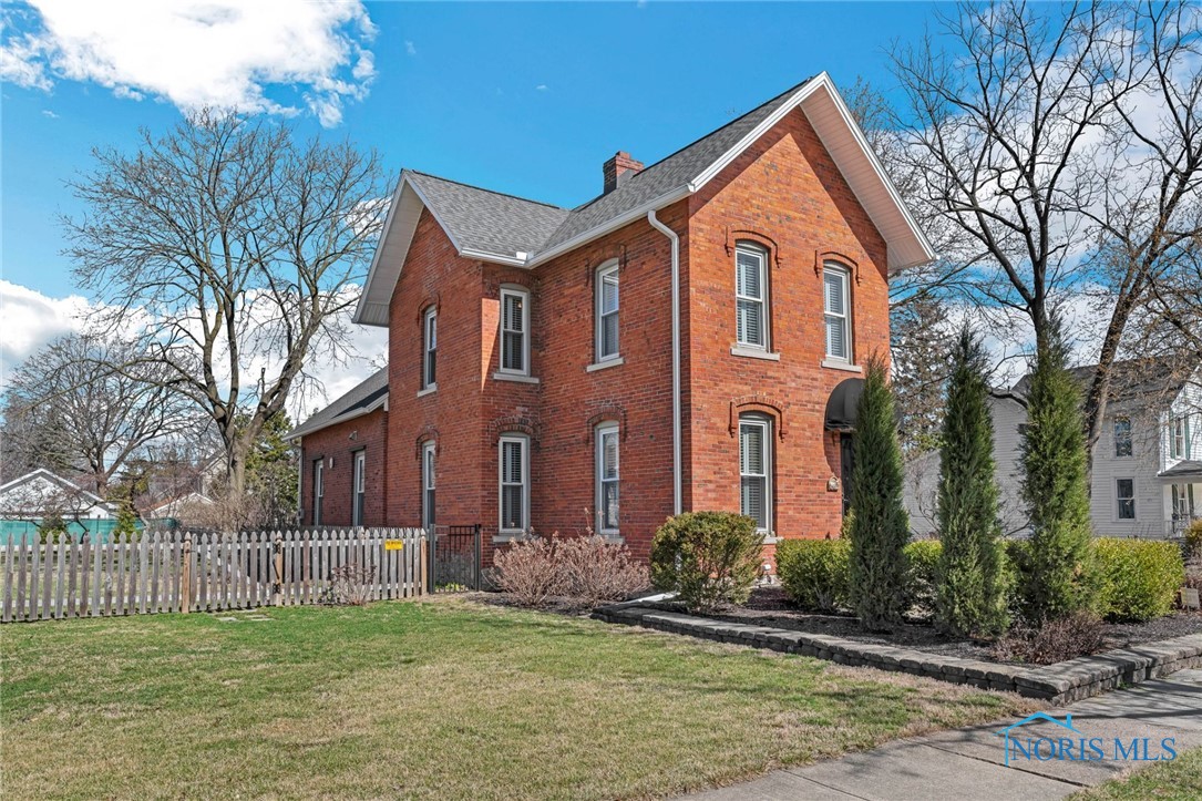 409 E Wayne Street, Maumee, Ohio image 3