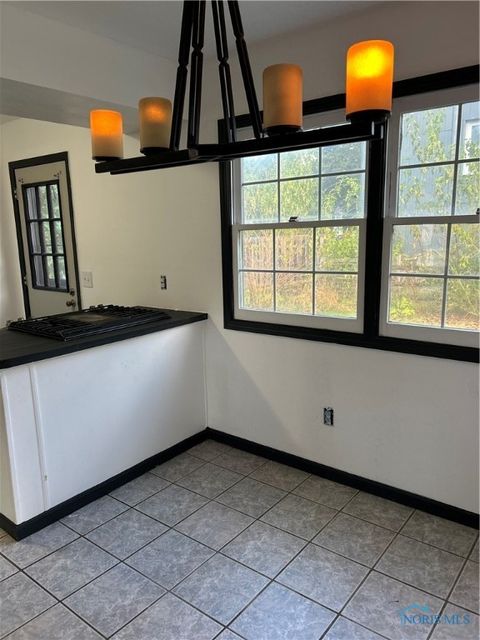 Tiny photo for 6748 Woodlake Drive #6748, Toledo, OH 43617 (MLS # 6136912)