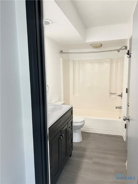 Tiny photo for 6748 Woodlake Drive #6748, Toledo, OH 43617 (MLS # 6136912)