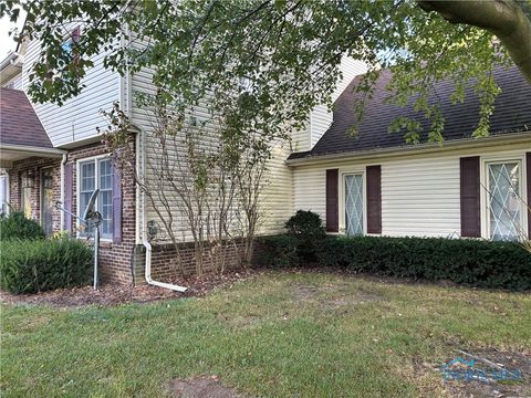 Tiny photo for 6748 Woodlake Drive #6748, Toledo, OH 43617 (MLS # 6136912)