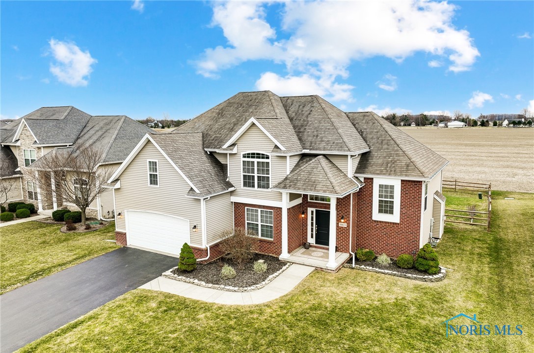 10823 Sun Trace Drive, Perrysburg, Ohio image 1