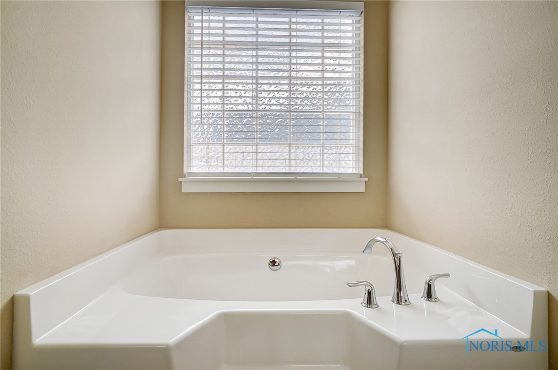 10823 Sun Trace Drive, Perrysburg, Ohio image 31
