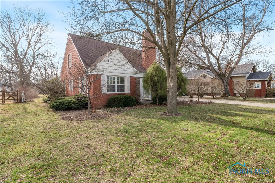 740 Elm Street, Perrysburg, Ohio image 2